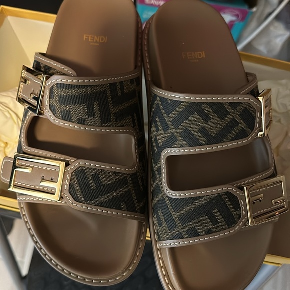 Fendi Tessuto JacQ FF + Nappa - Picture 2 of 6